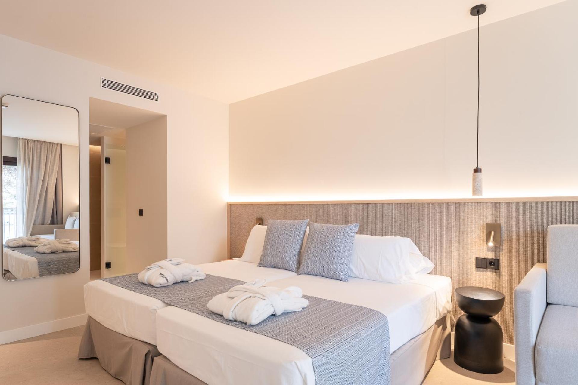 Deluxe Junior Suite